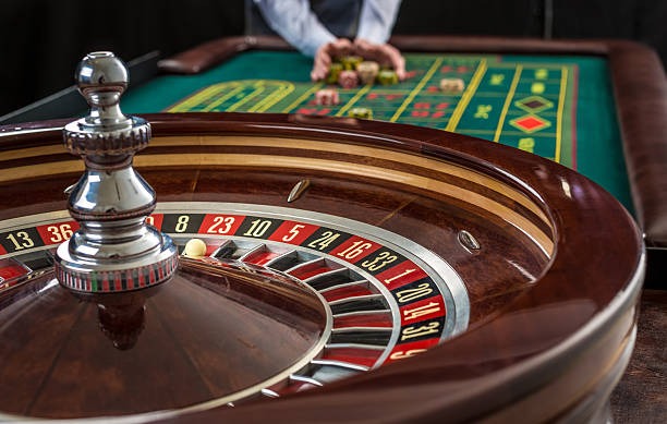garuda4d platform interface showing football sportsbook and live-dealer tables